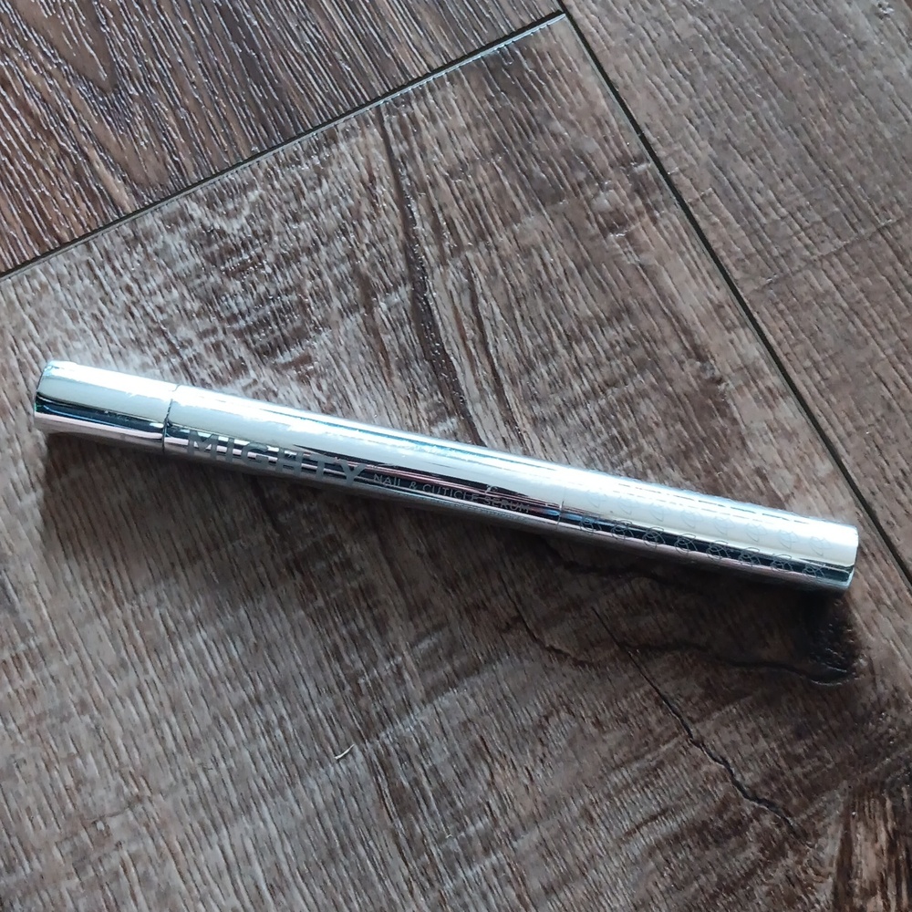 💙Julep Nail & Cuticle Serum